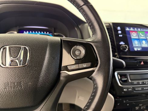 Used 2021 Honda Pilot Touring image 16