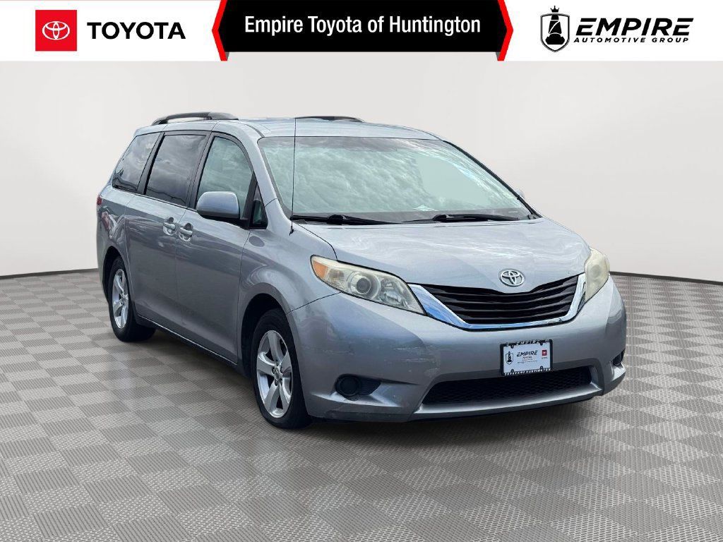 Used 2012 Toyota Sienna LE FWD 360° Tour