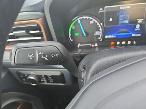 Used 2023 Ford Maverick Lariat w/ Lariat Luxury Package image 41