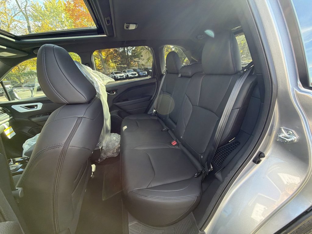 New 2026 Subaru Forester Touring AWD/4WD image 13