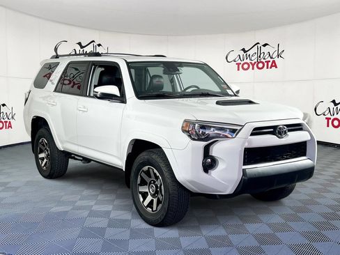Used 2024 Toyota 4Runner TRD Off-Road Premium w/ Moonroof Package AWD/4WD image 3