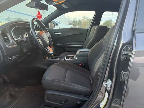 Used 2018 Dodge Charger SXT Plus image 16