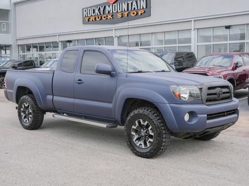 Used 2005 Toyota Tacoma PreRunner RWD image 3