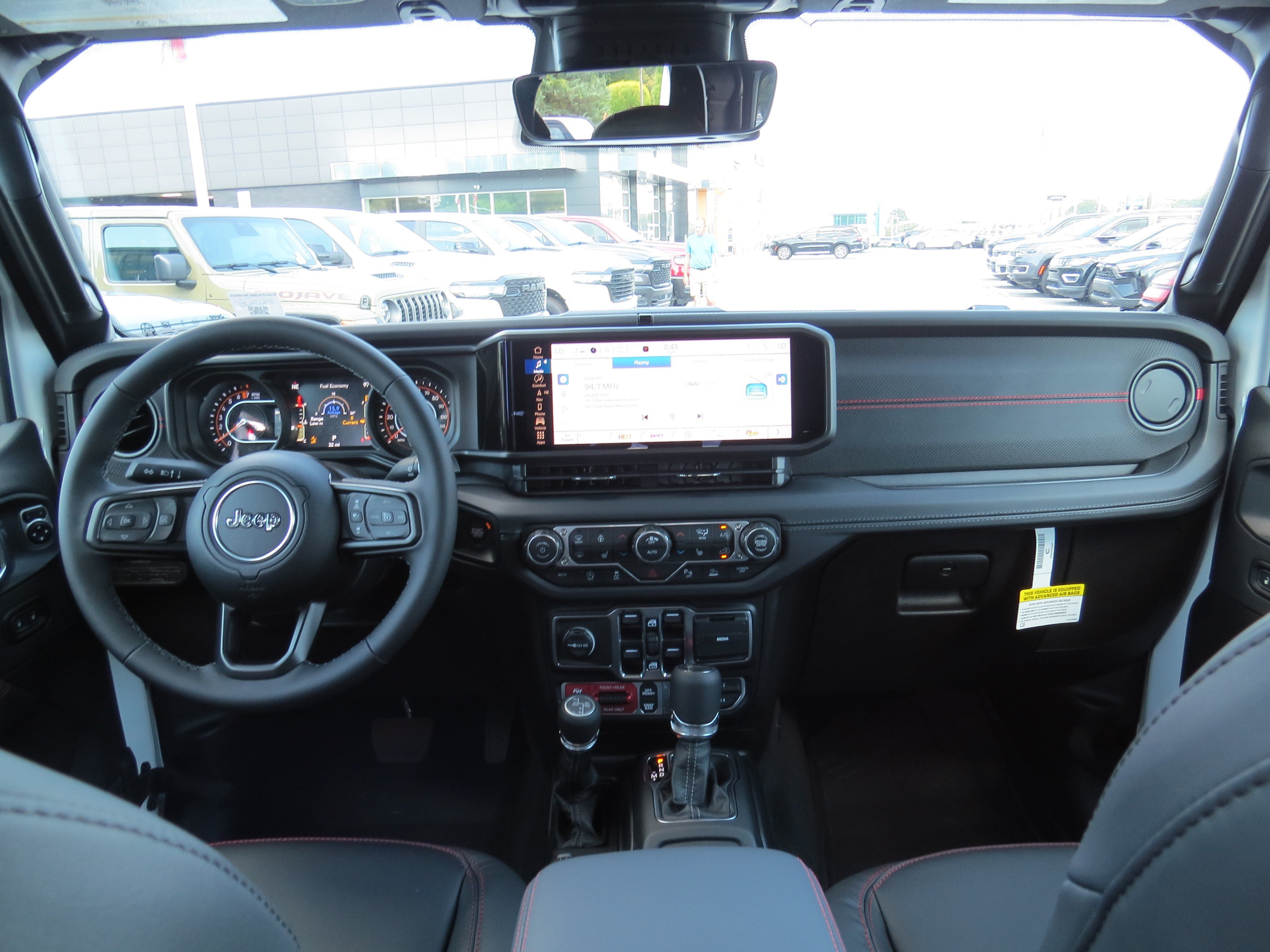 New 2026 Jeep Gladiator Rubicon AWD/4WD image 19