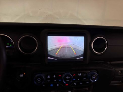 Used 2021 Jeep Wrangler Unlimited Rubicon 4xe w/ Cold Weather Group image 15