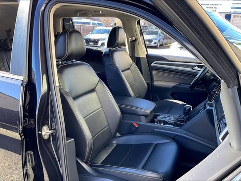 Certified 2021 Volkswagen Atlas SEL R-Line image 6