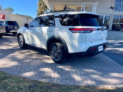 Used 2024 Nissan Pathfinder SV