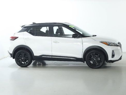 Certified 2023 Nissan Kicks SR image 12