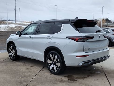 New 2026 Mitsubishi Outlander SEL image 19