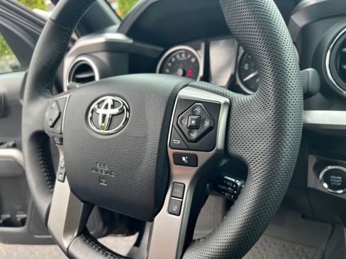 Used 2023 Toyota Tacoma Limited image 17
