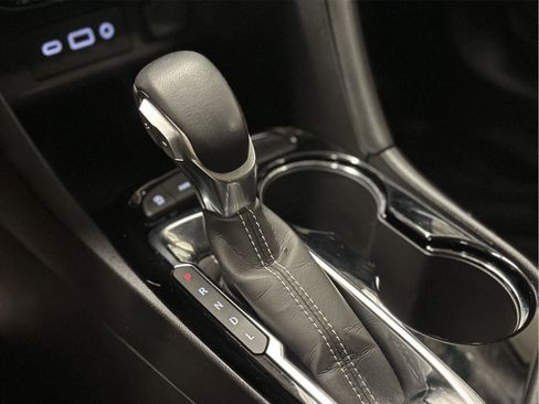 Used 2023 Buick Encore GX Select w/ Sport Touring Package image 17