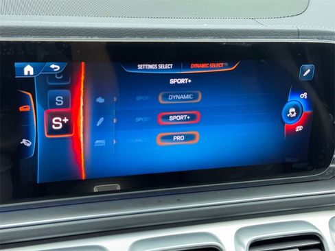 Used 2025 Mercedes-Benz GLE 53 AMG 4MATIC Coupe image 32