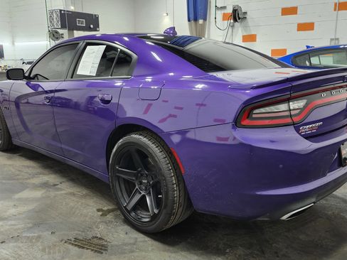 Used 2016 Dodge Charger R/T image 16