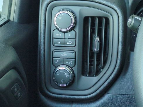 New 2026 GMC Sierra 1500 Pro AWD/4WD image 30