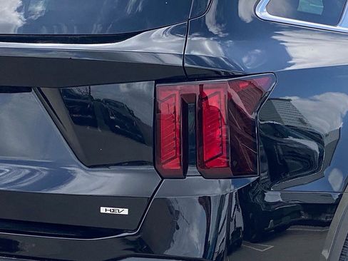 New 2026 Kia Sorento EX FWD image 4