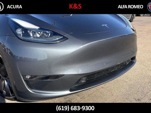 Used 2023 Tesla Model Y Performance image 7