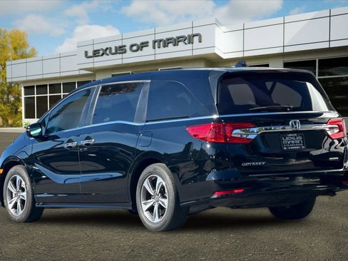Used 2019 Honda Odyssey Touring image 3