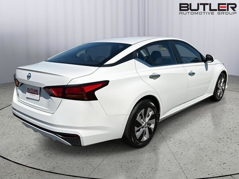 Used 2022 Nissan Altima 2.5 S FWD image 6