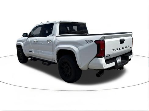 Used 2024 Toyota Tacoma TRD Sport w/ TRD Sport Premium Package AWD/4WD image 5