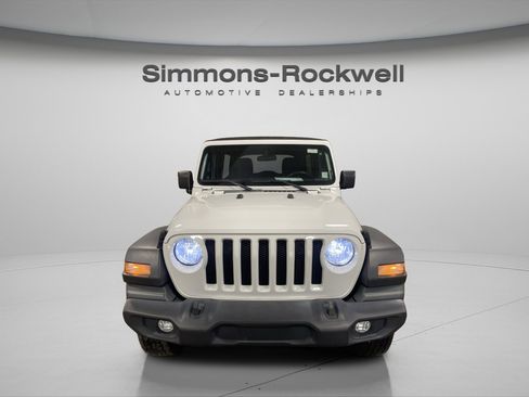 Used 2022 Jeep Wrangler Unlimited Sport image 2