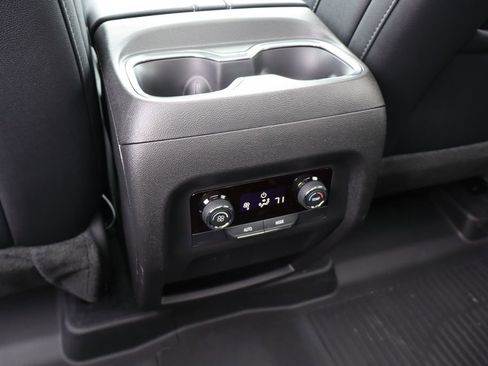 New 2026 Chevrolet Traverse LT w/ Sun and Wheel Package image 39