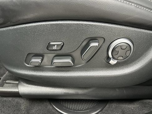 Certified 2026 Genesis GV80 3.5T Advanced AWD/4WD image 12