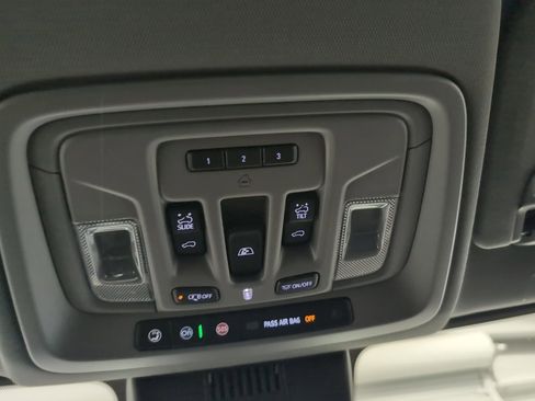 New 2025 GMC Sierra 2500 Denali w/ Denali Reserve Package image 22