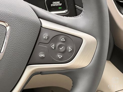 Used 2023 GMC Acadia Denali w/ Denali Ultimate Package image 15