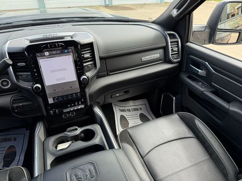 Used 2024 RAM 2500 Laramie w/ Sport Appearance Package AWD/4WD image 35