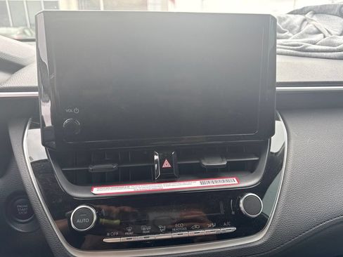 Certified 2024 Toyota Corolla Cross LE FWD image 10