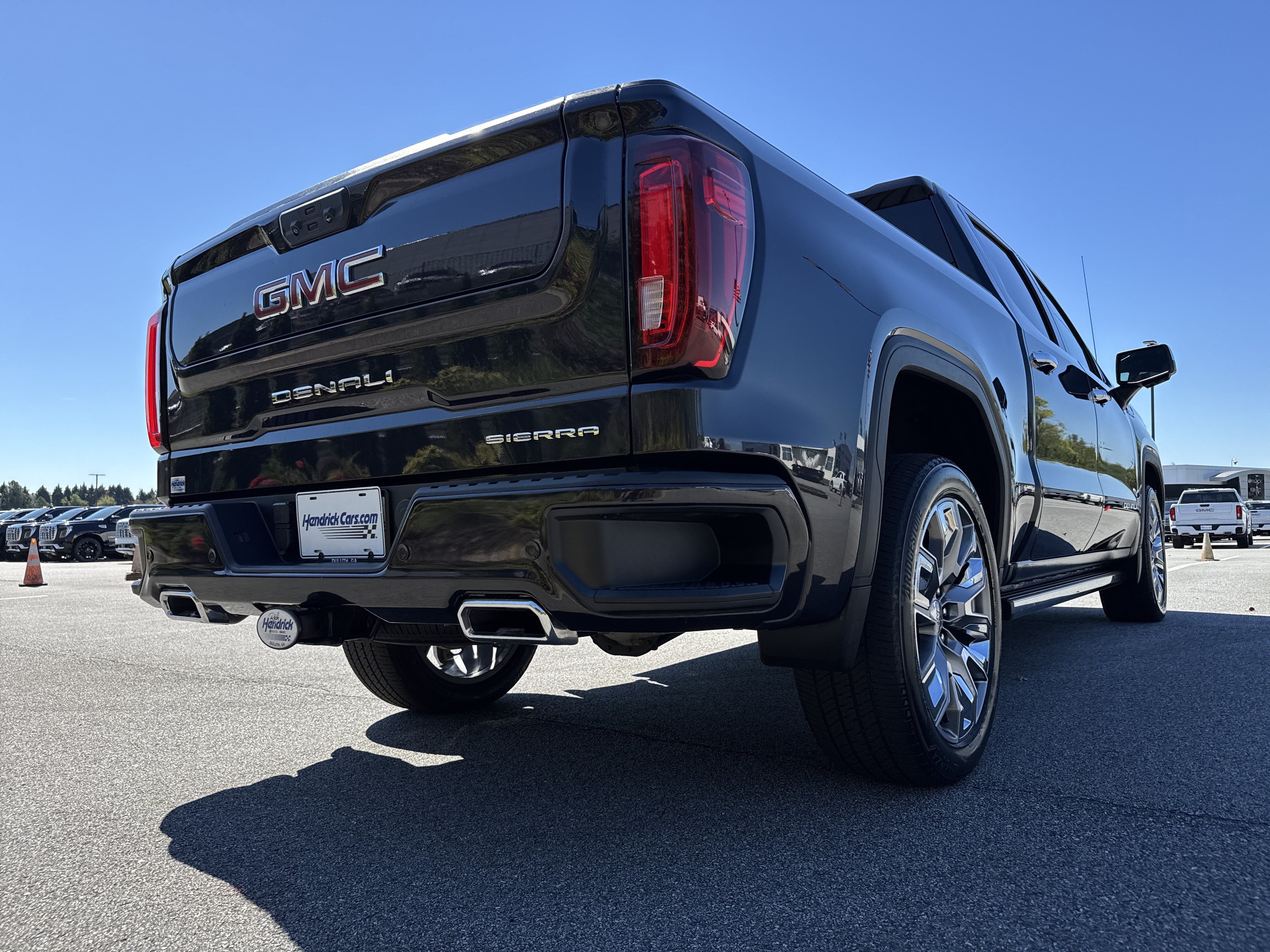 Used 2024 GMC Sierra 1500 Denali w/ Denali Reserve Package AWD/4WD image 10