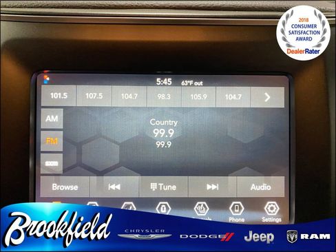 Used 2019 Jeep Cherokee Latitude Plus w/ Cold Weather Group AWD/4WD image 21