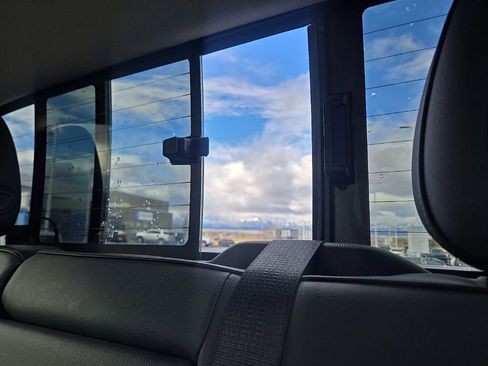 Used 2017 Chevrolet Colorado Z71 image 33