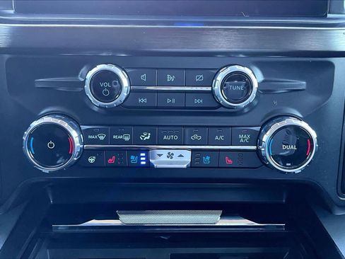 Used 2024 Ford F250 Lariat w/ Lariat Ultimate Package image 34