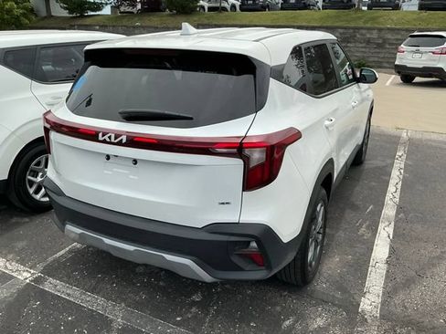 Used 2026 Kia Seltos LX AWD/4WD image 8