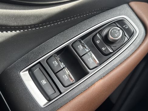 Certified 2025 Subaru Outback Touring XT image 23