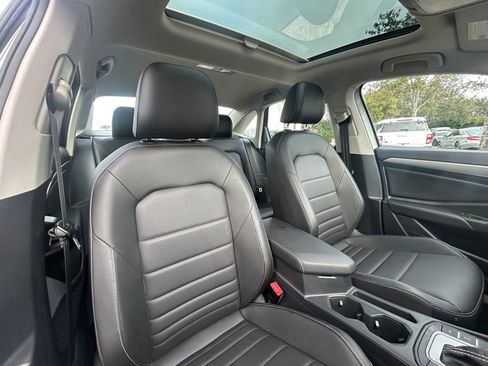 Used 2021 Volkswagen Jetta SE image 27