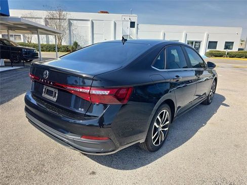 New 2026 Volkswagen Jetta SE image 3