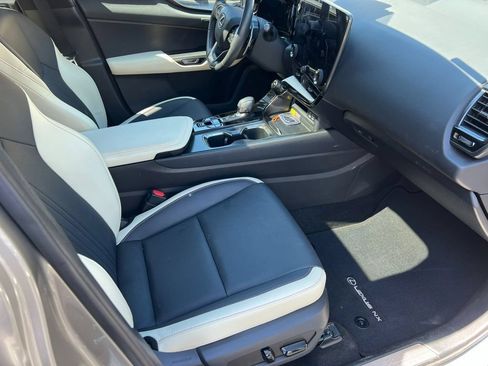 Used 2023 Lexus NX 350 AWD image 12