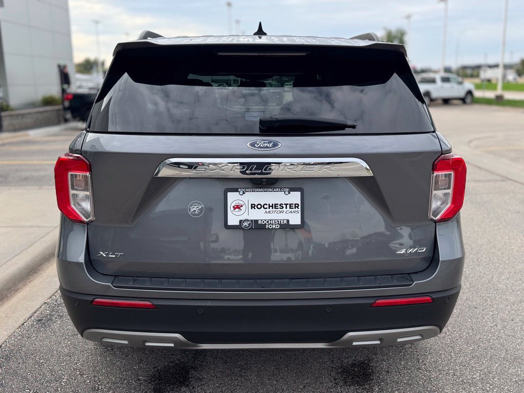 Used 2023 Ford Explorer XLT w/ Equipment Group 202A AWD/4WD image 45