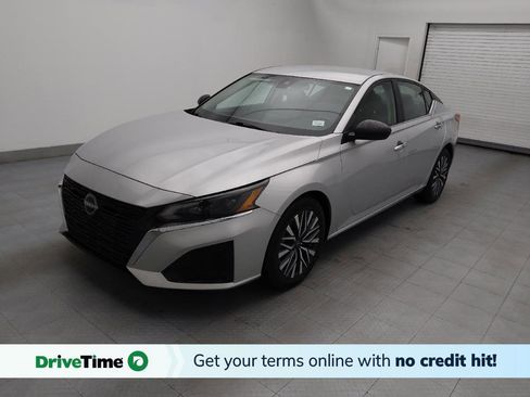 Used 2024 Nissan Altima 2.5 SV image 1