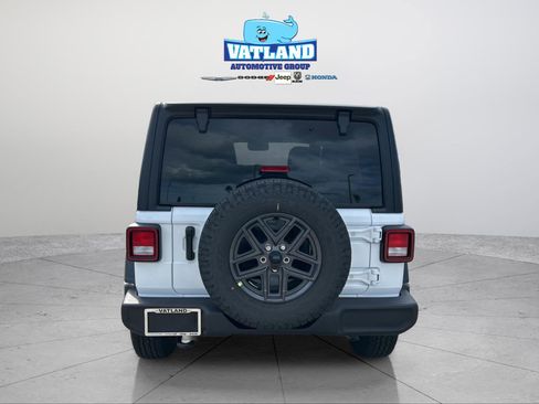 Certified 2026 Jeep Wrangler Unlimited Sport AWD/4WD image 4
