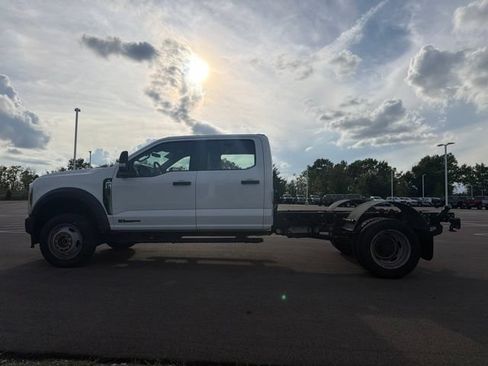 Used 2024 Ford F550 4x4 Crew Cab Super Duty image 12