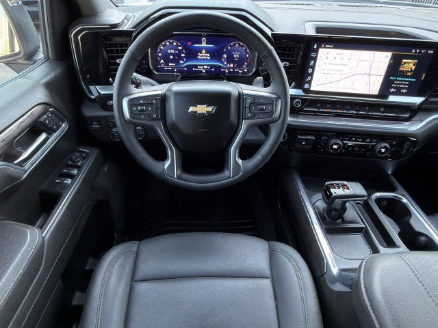 Used 2025 Chevrolet Silverado 1500 LTZ w/ Technology Package AWD/4WD image 15