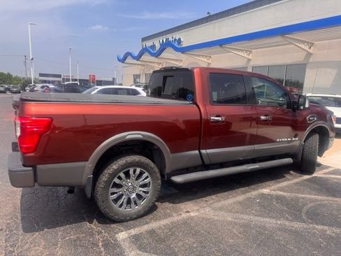 Used 2017 Nissan Titan Platinum Reserve AWD/4WD image 7