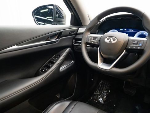 Used 2025 INFINITI QX60 Luxe AWD/4WD image 12