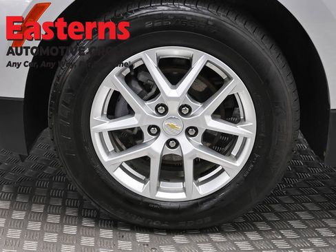 Used 2022 Chevrolet Equinox LS image 33