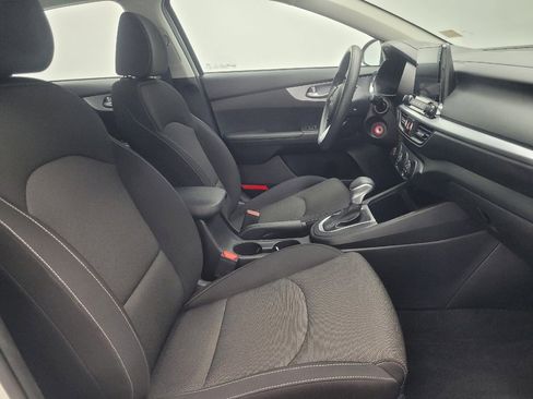 Used 2023 Kia Forte LXS image 21
