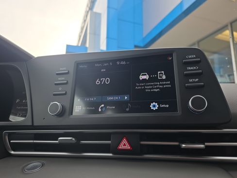 Used 2023 Hyundai Elantra SEL image 24