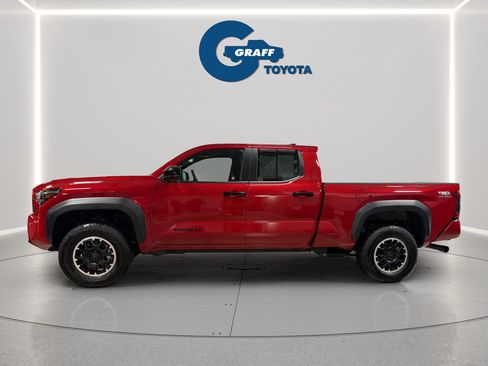 Used 2026 Toyota Tacoma TRD Off-Road AWD/4WD image 11